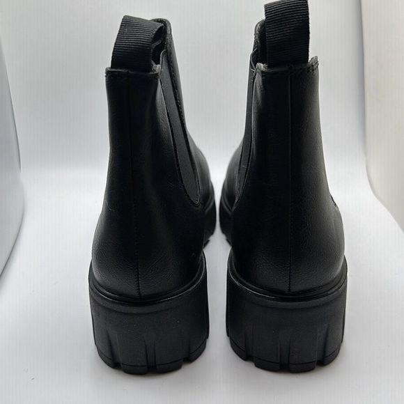 CUSHIONAIRE Women's slip on chelsea boot +Memory Foam 11 BLACK - Picture 4 of 7